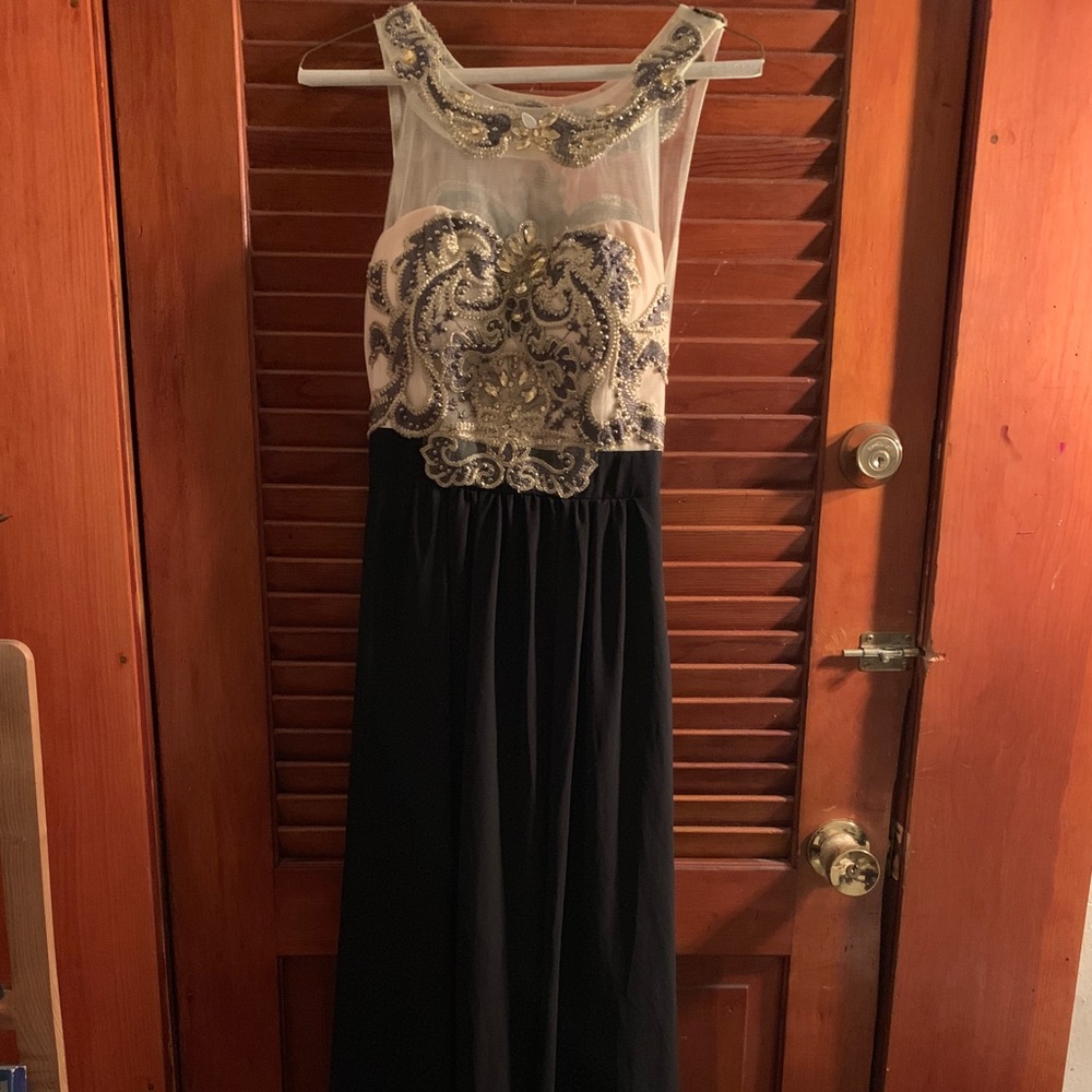 Dress for any kind of fancy occasion. Black & Gold